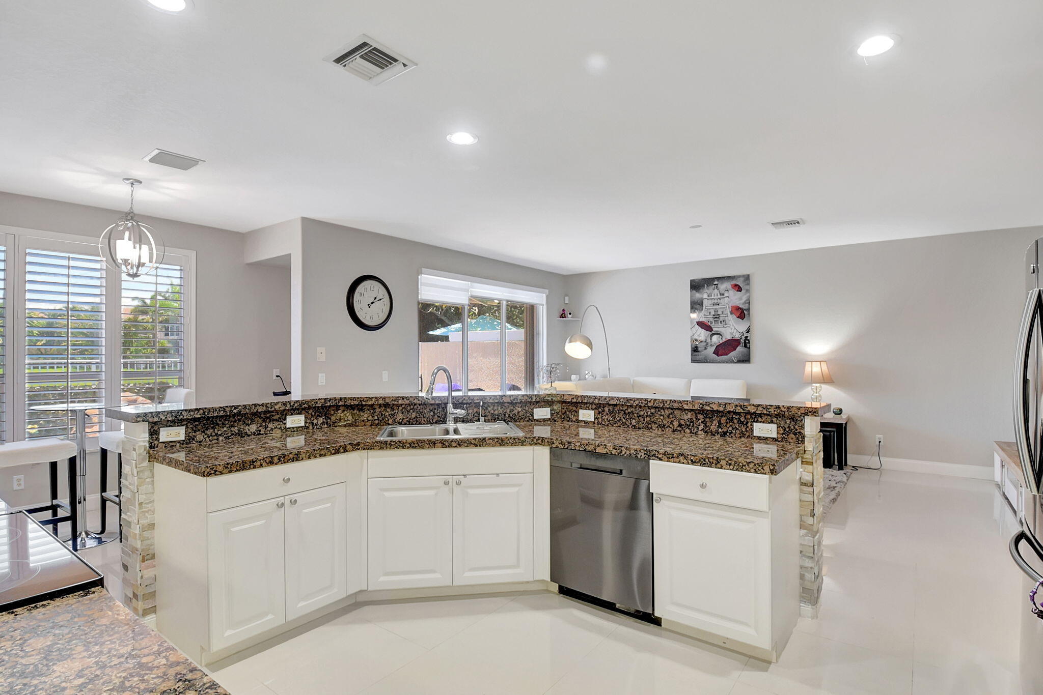 4806 N Classical Boulevard