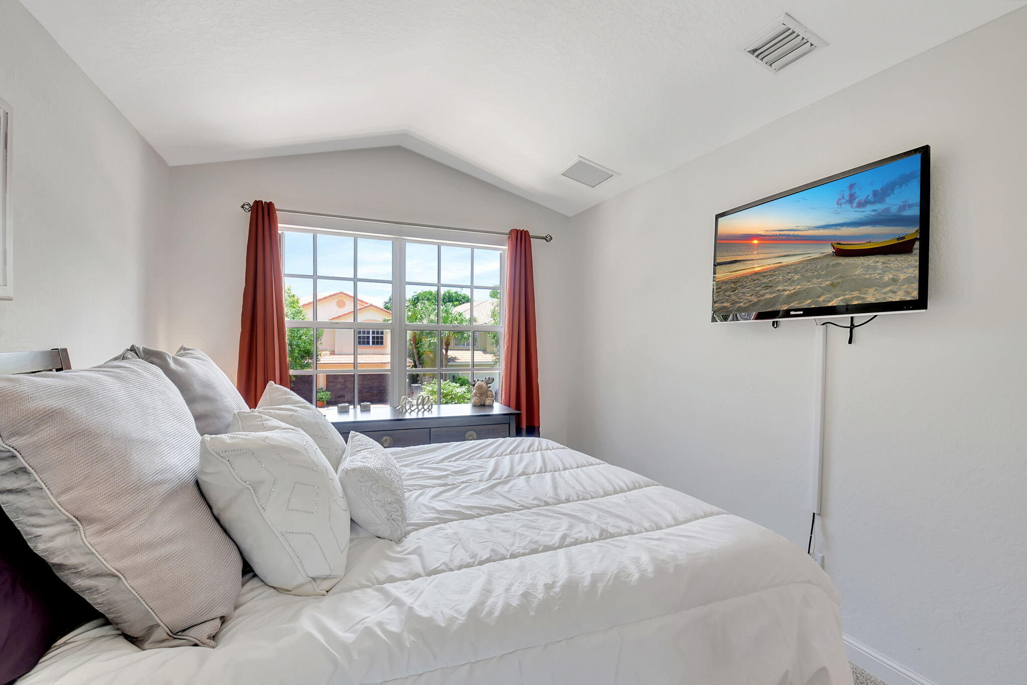 4806 N Classical Boulevard