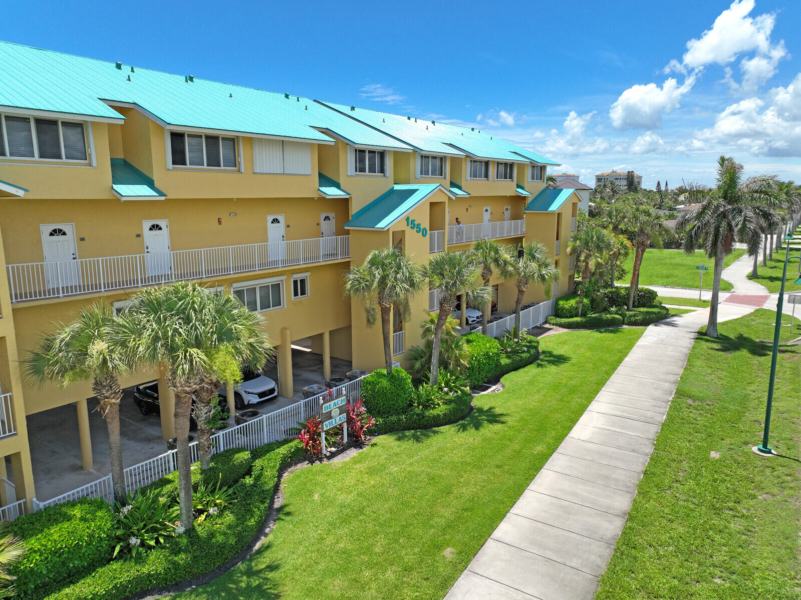 1550 S Ocean Drive 24