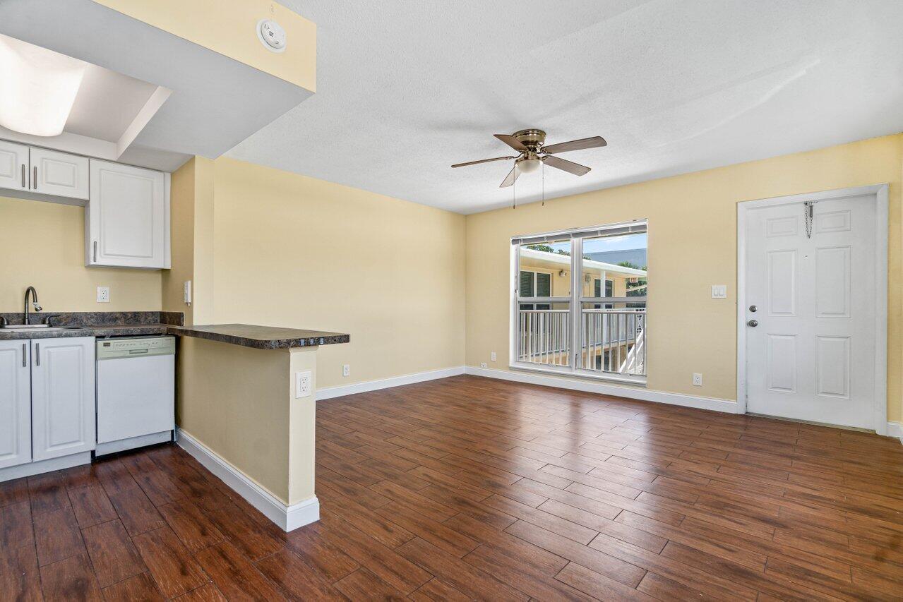 391 SE 19th Avenue 6, Pompano Beach Unit: 6