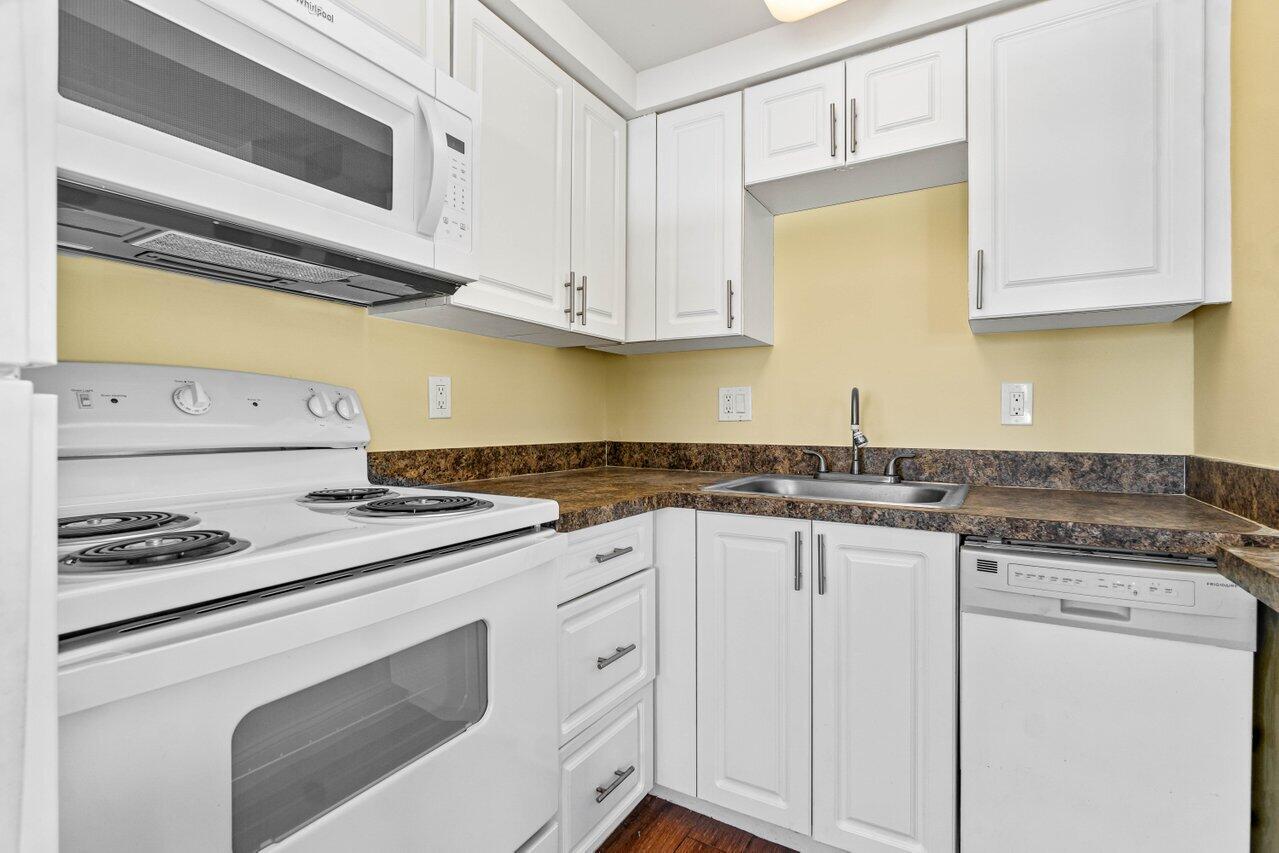 391 SE 19th Avenue 6, Pompano Beach Unit: 6