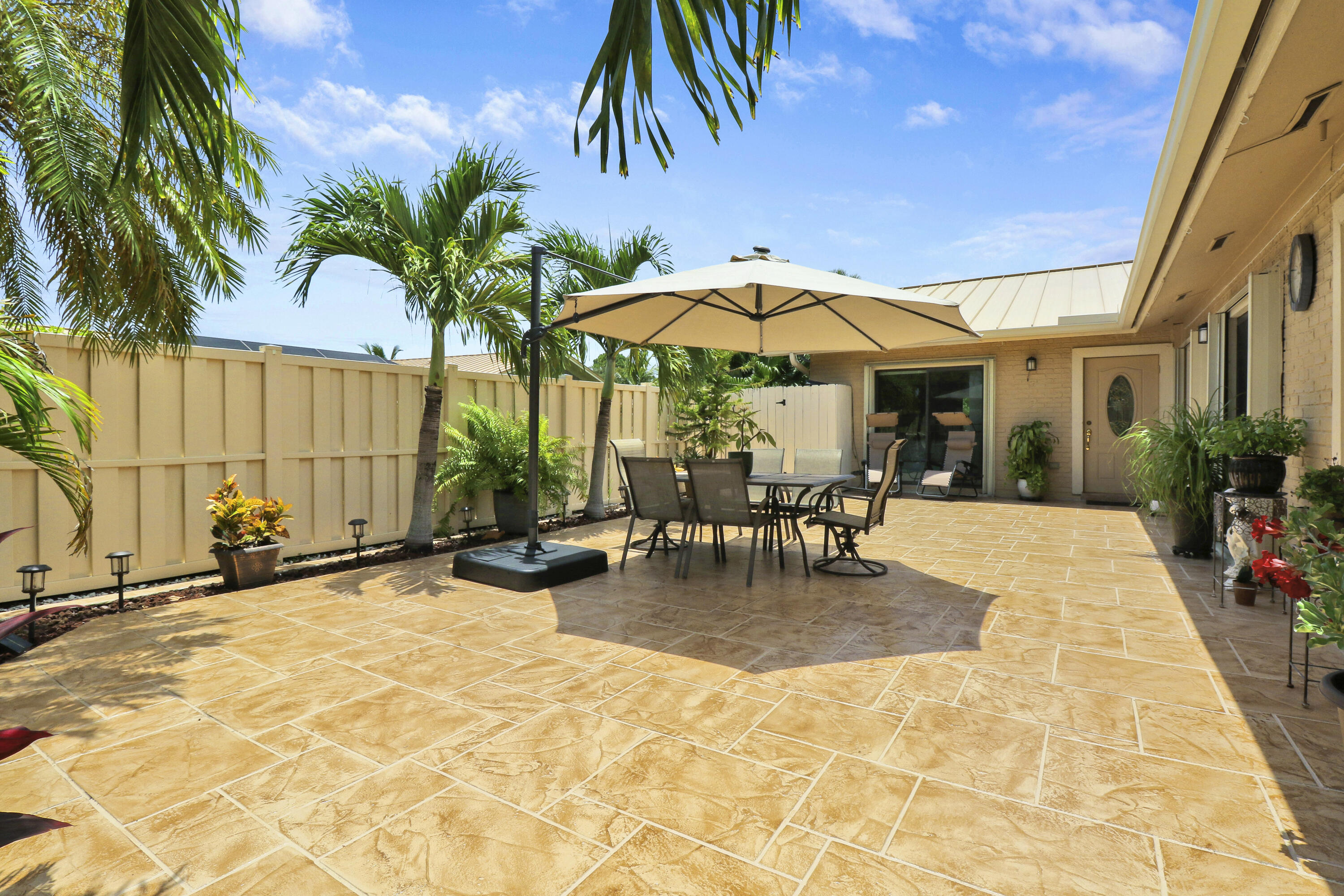 5324 Eagle Lake Drive