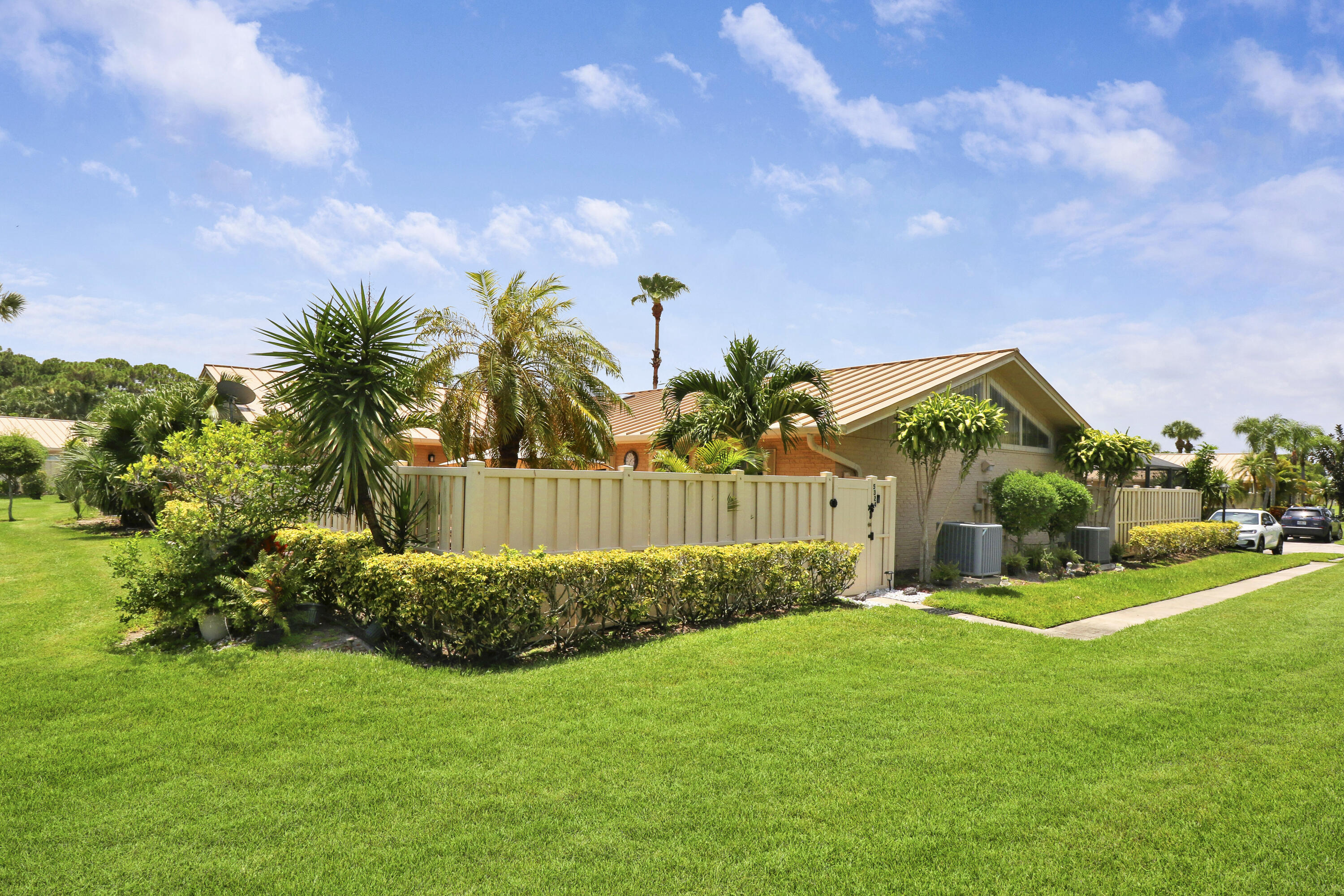 5324 Eagle Lake Drive