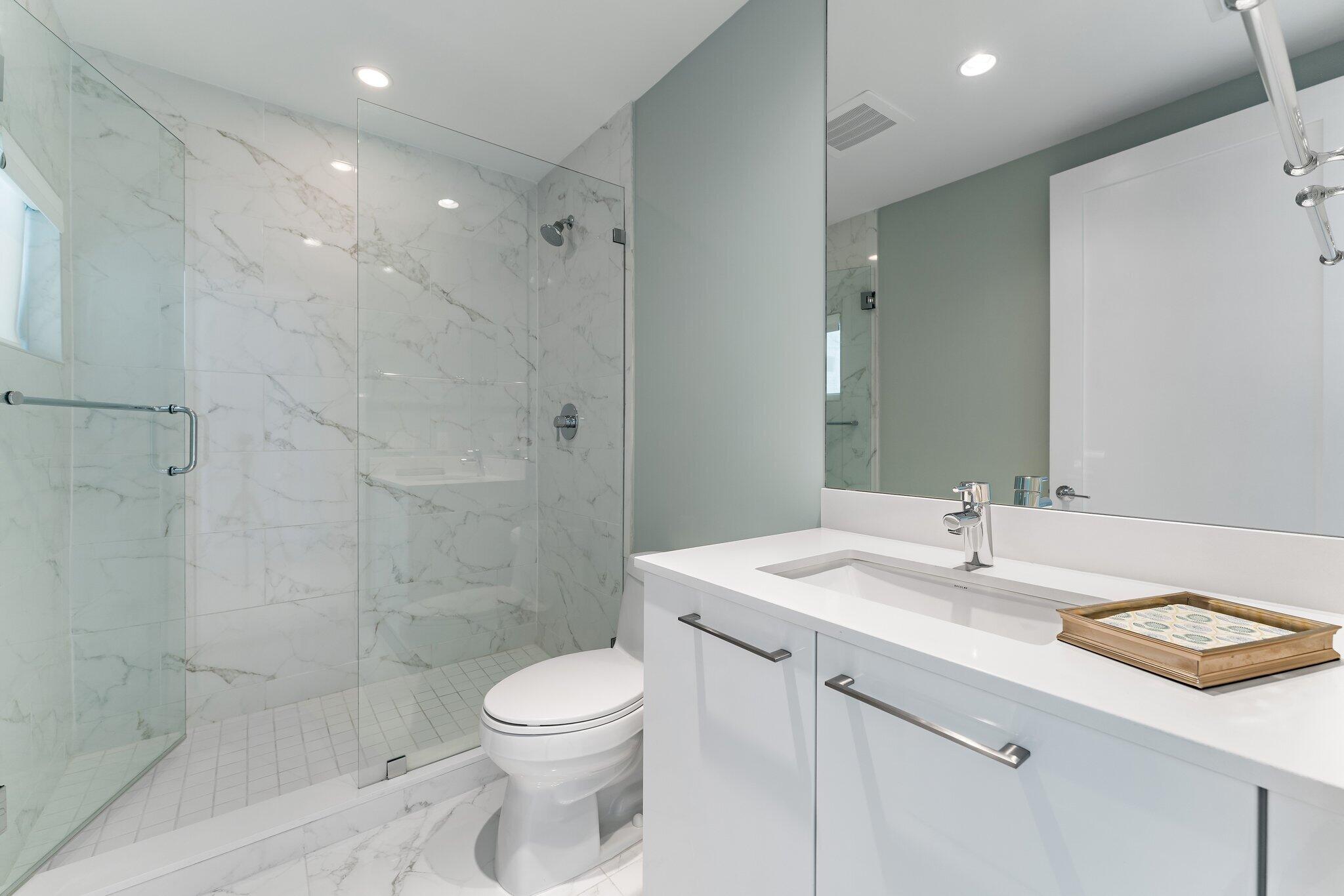 2 Water Club Way 1003, North Palm Beach Unit: 1003