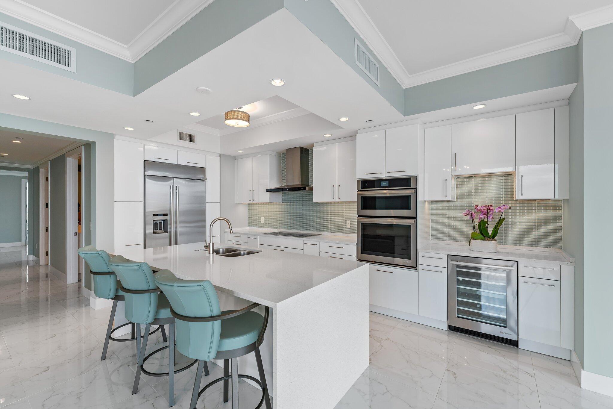 2 Water Club Way 1003, North Palm Beach Unit: 1003