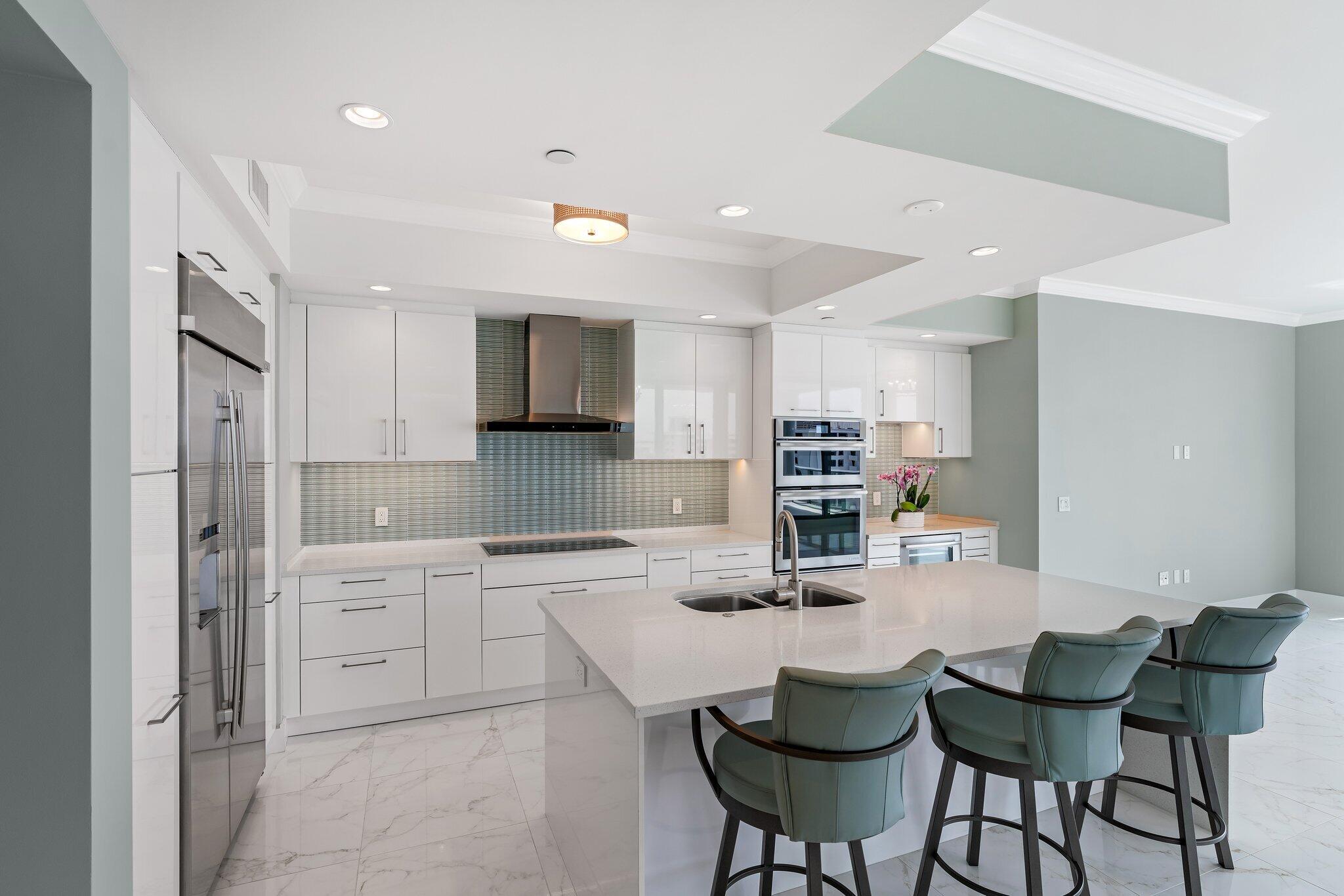 2 Water Club Way 1003, North Palm Beach Unit: 1003