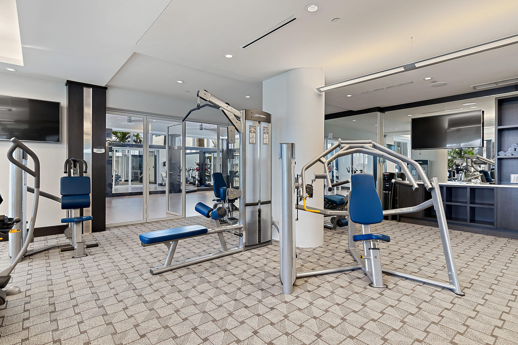 2 Water Club Way 1003, North Palm Beach Unit: 1003