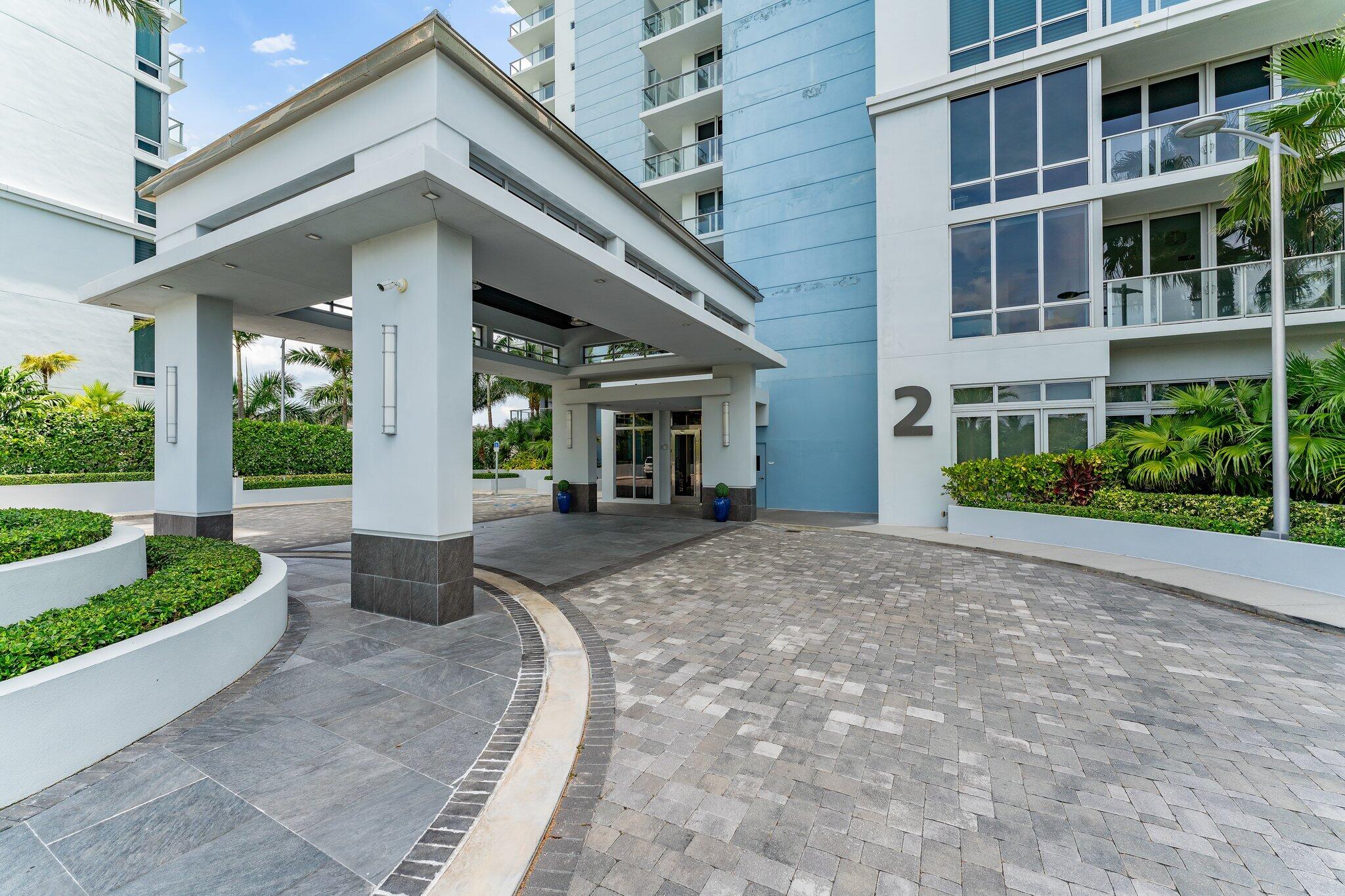 2 Water Club Way 1003, North Palm Beach Unit: 1003