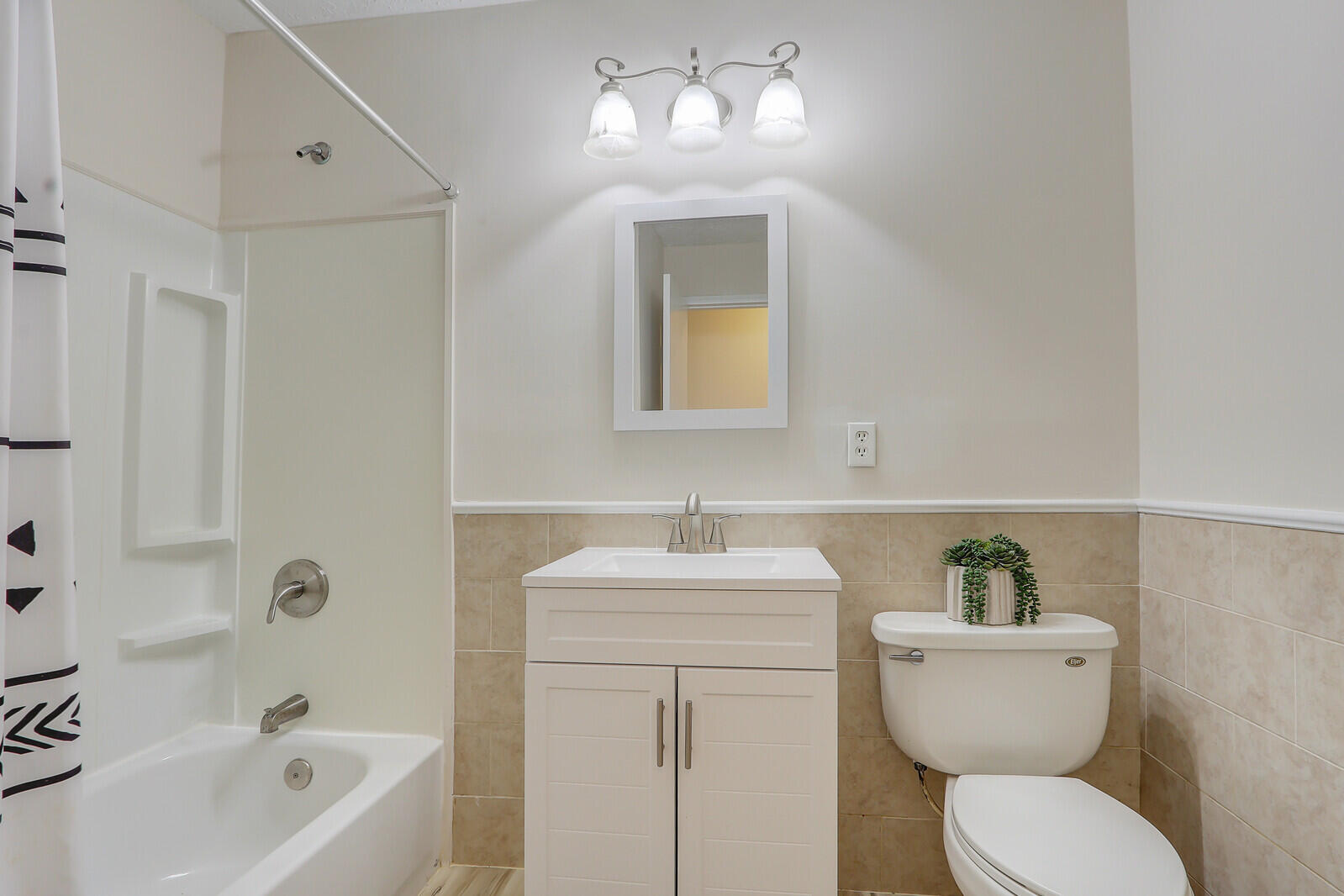 2391 SE Mariola Avenue