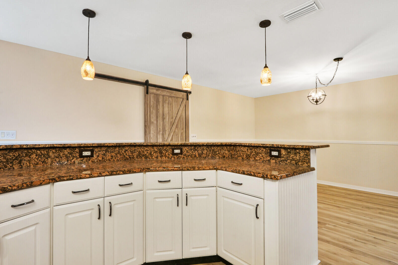 2391 SE Mariola Avenue