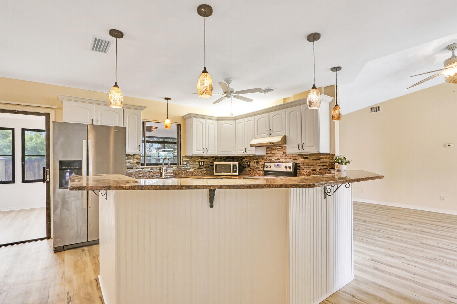 2391 SE Mariola Avenue