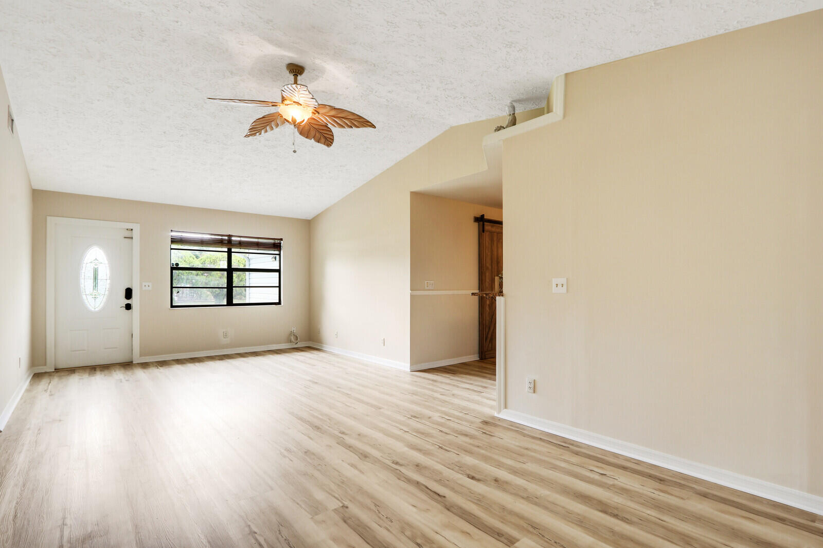 2391 SE Mariola Avenue