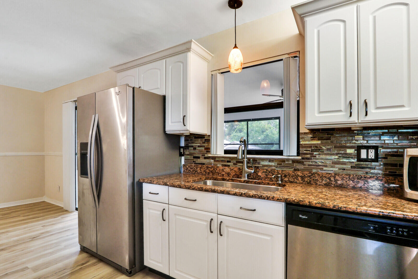 2391 SE Mariola Avenue