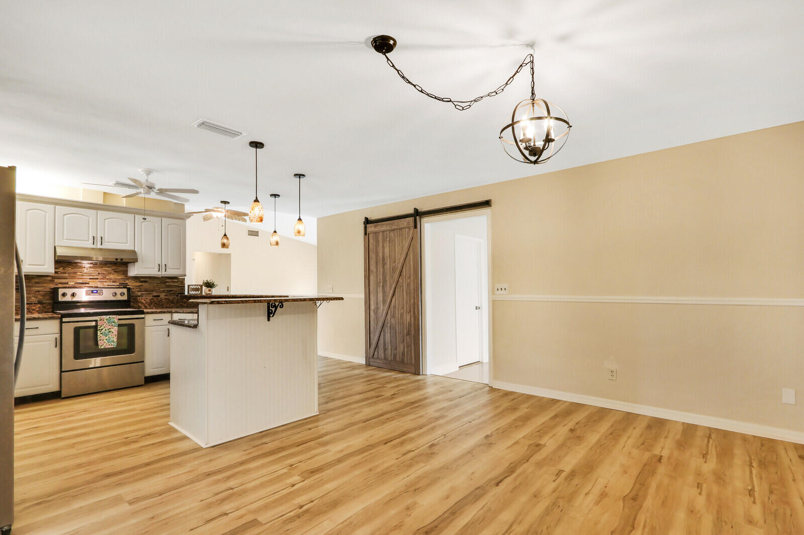 2391 SE Mariola Avenue