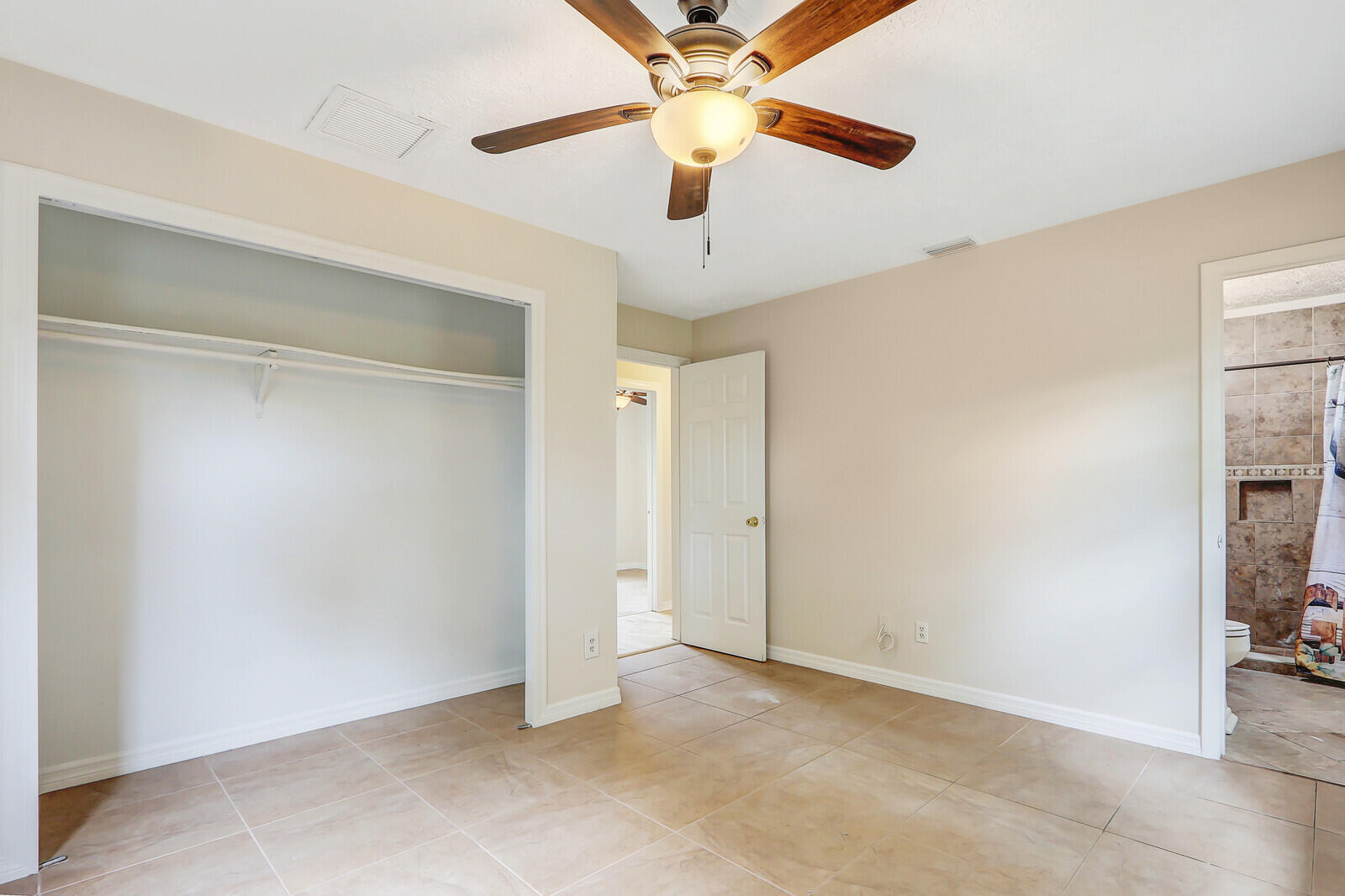 2391 SE Mariola Avenue