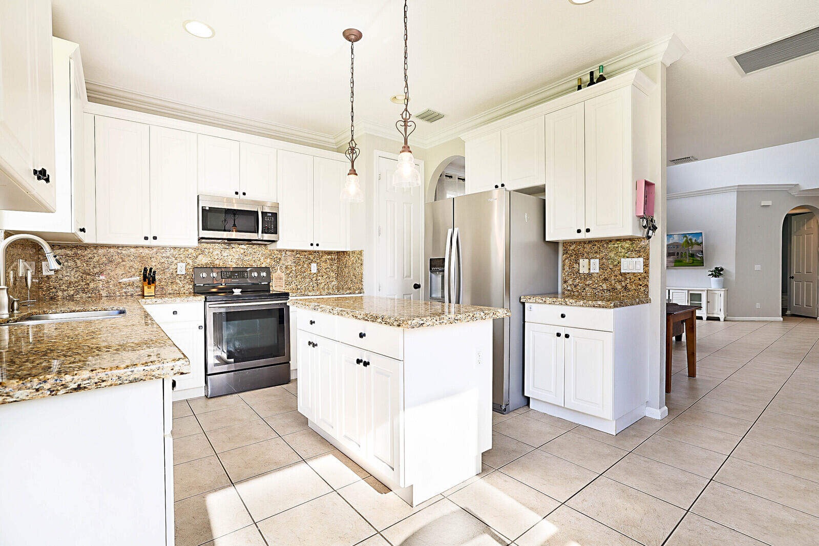 181 Catania Way, Royal Palm Beach