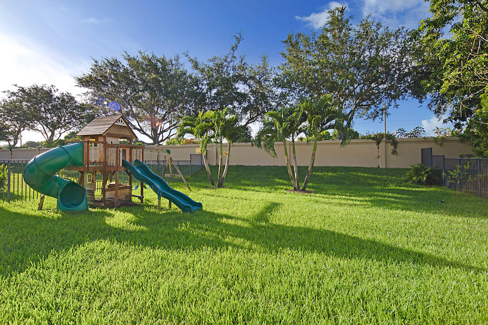 181 Catania Way, Royal Palm Beach