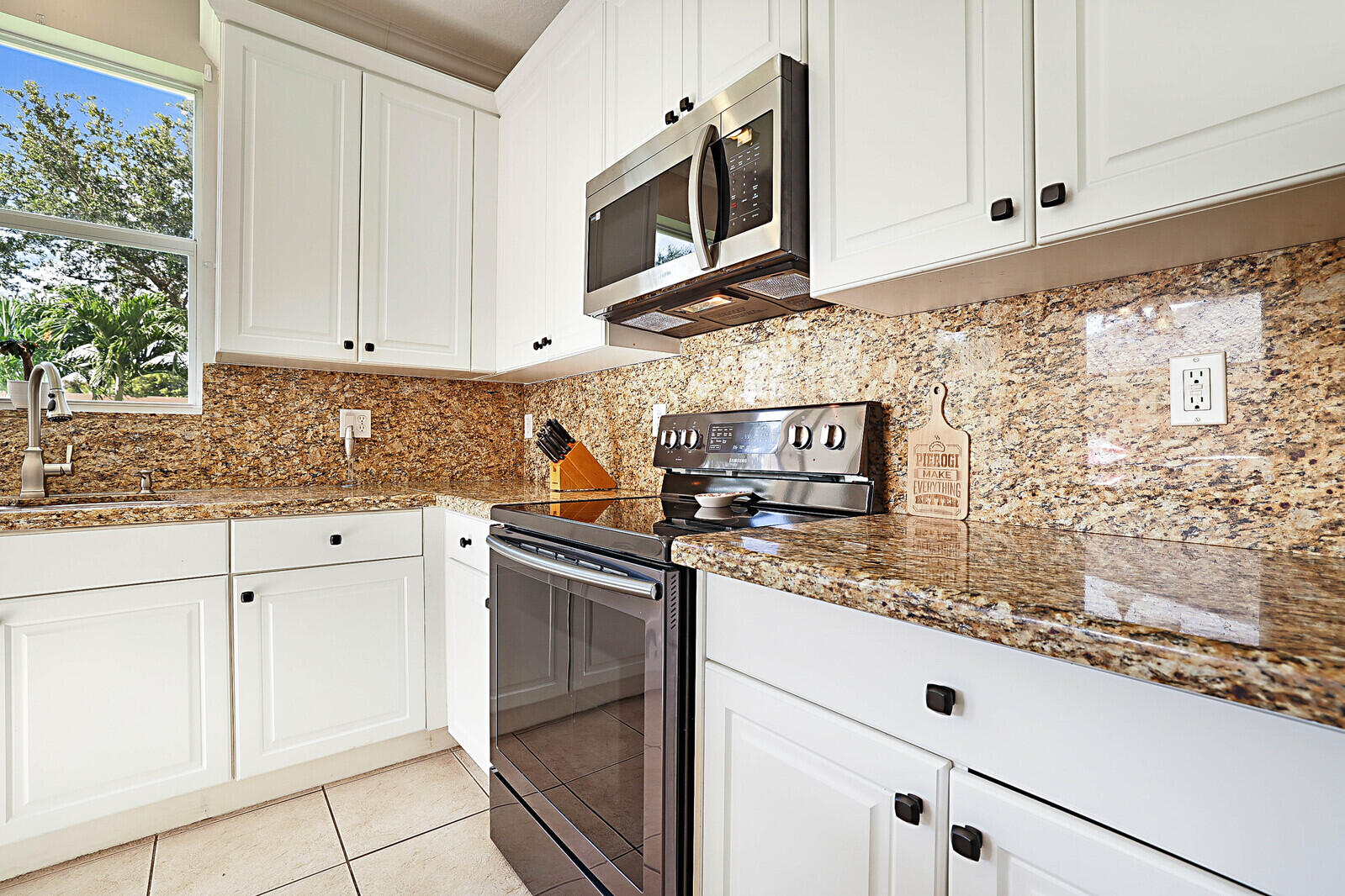 181 Catania Way, Royal Palm Beach