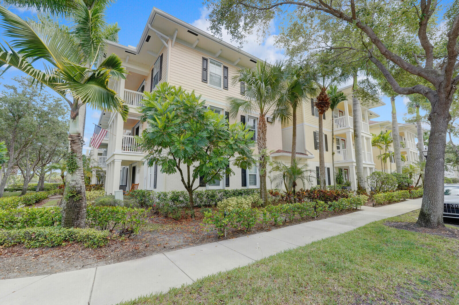 275 Murcia Drive 203
