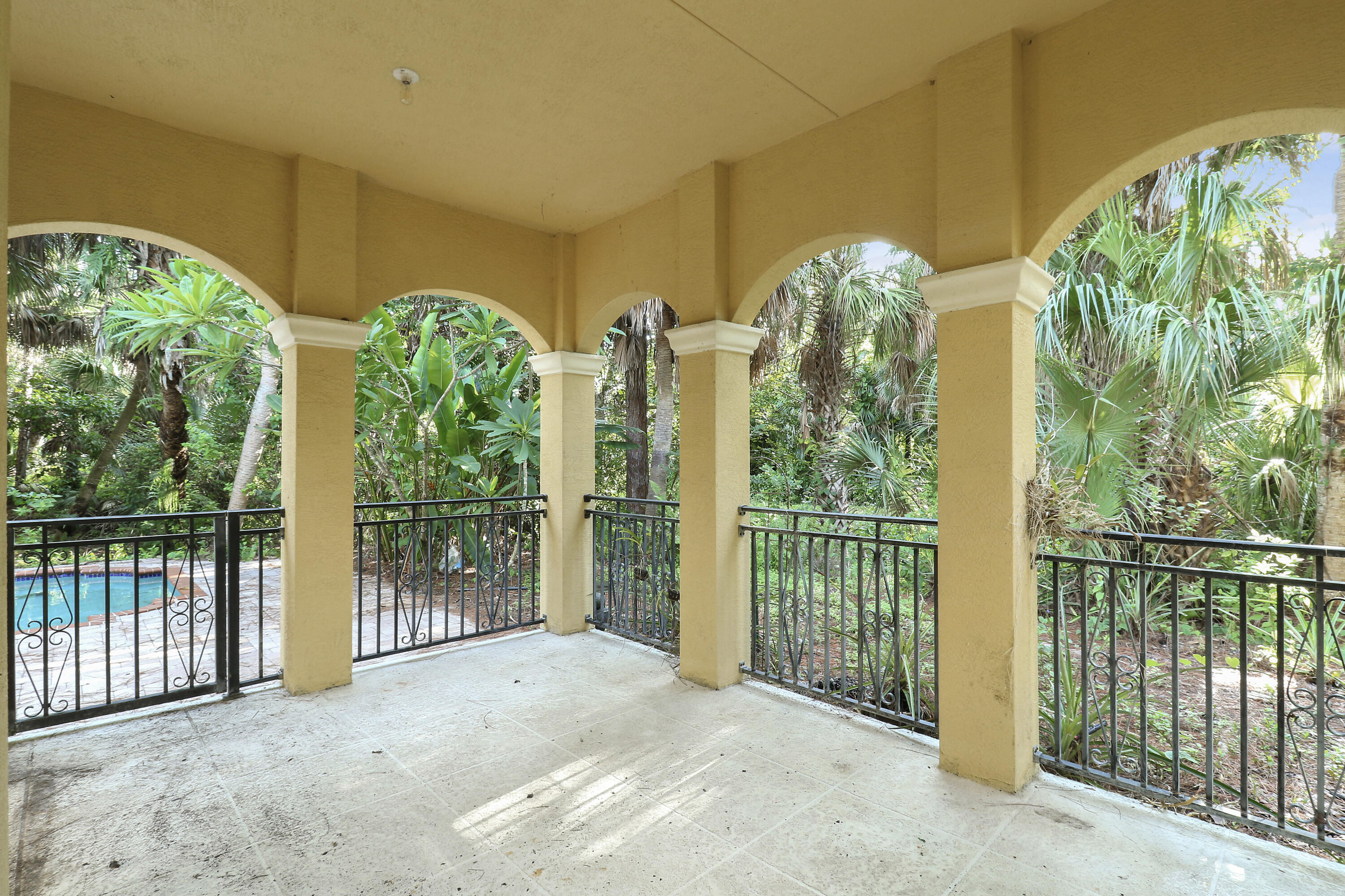 8259 154th Court N