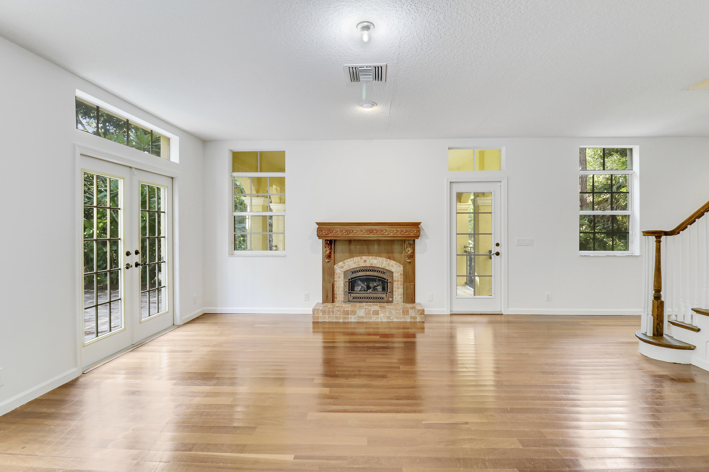 8259 154th Court N