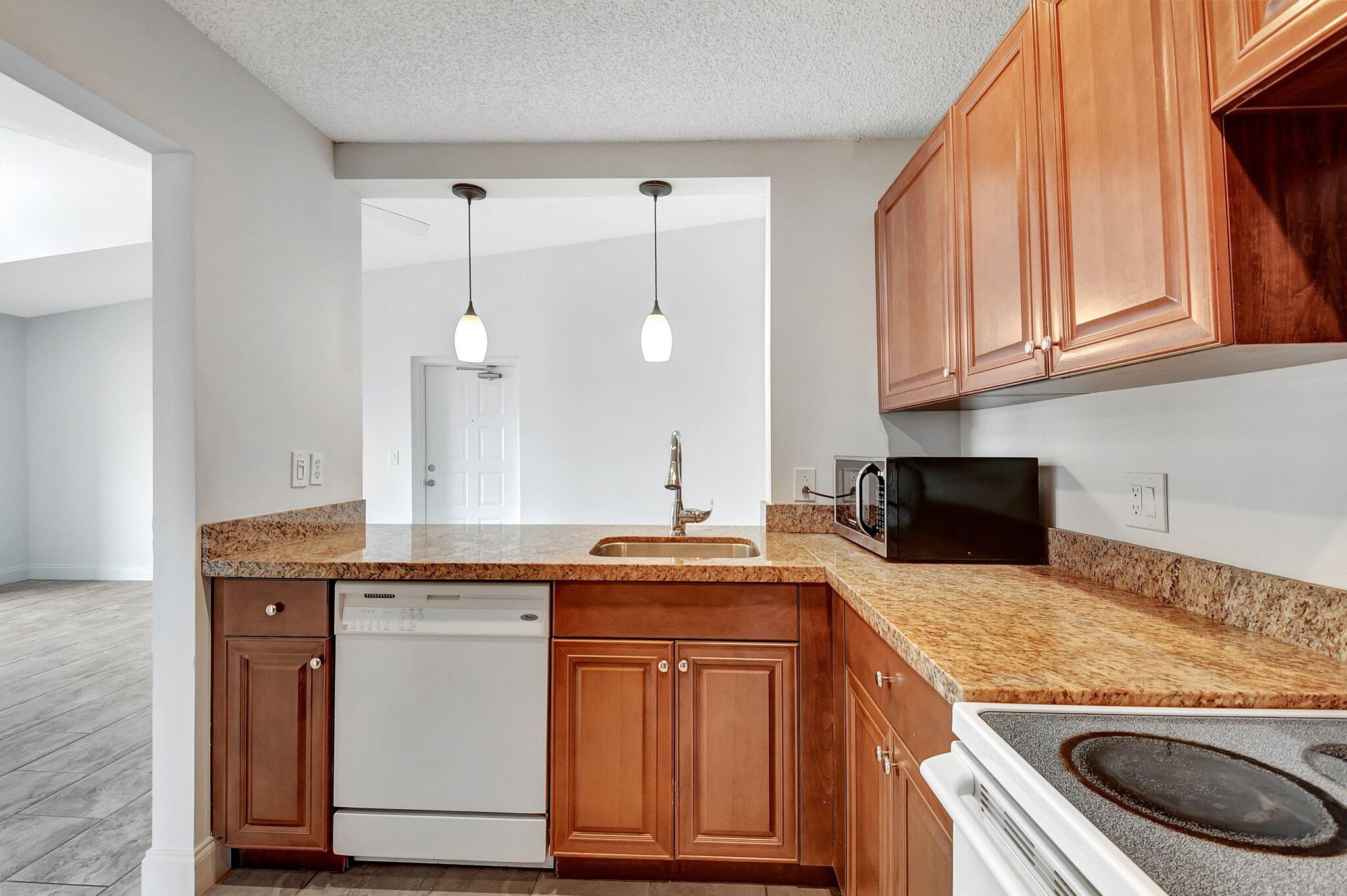 1106 Green Pine Boulevard B3, West Palm Beach Unit: B3