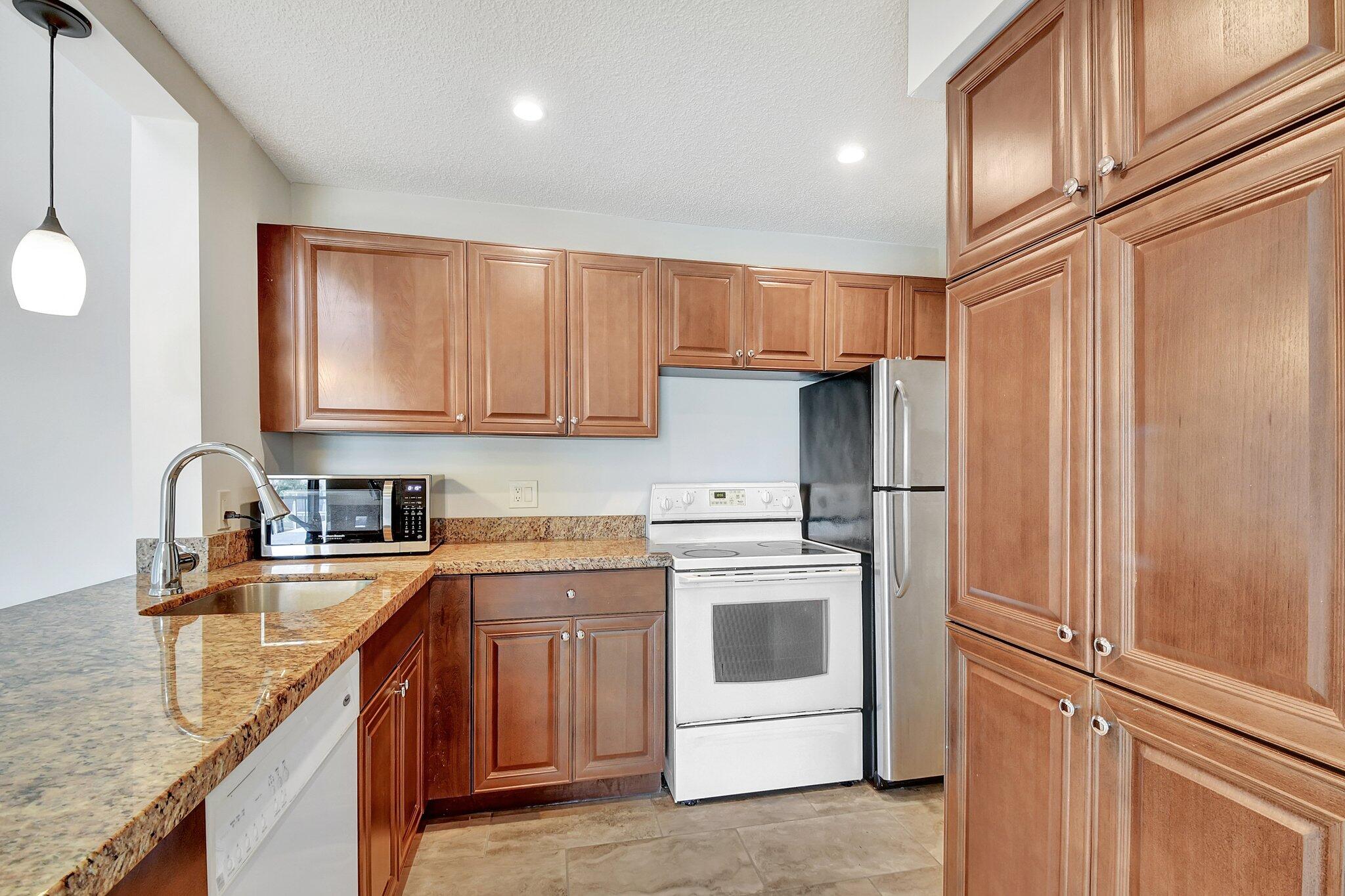 1106 Green Pine Boulevard B3, West Palm Beach Unit: B3