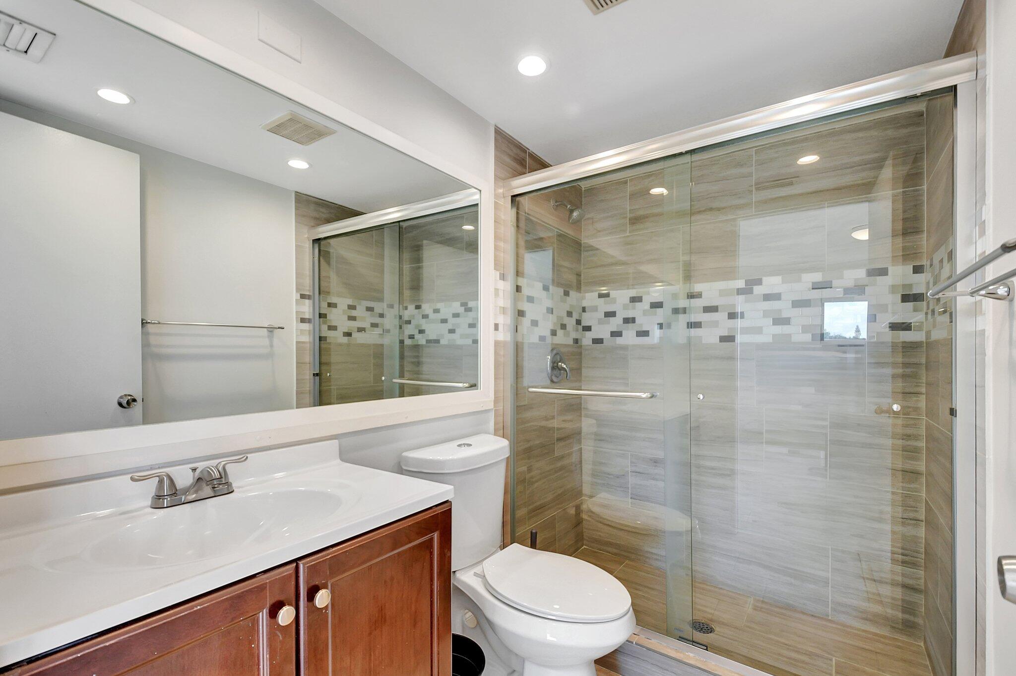1106 Green Pine Boulevard B3, West Palm Beach Unit: B3