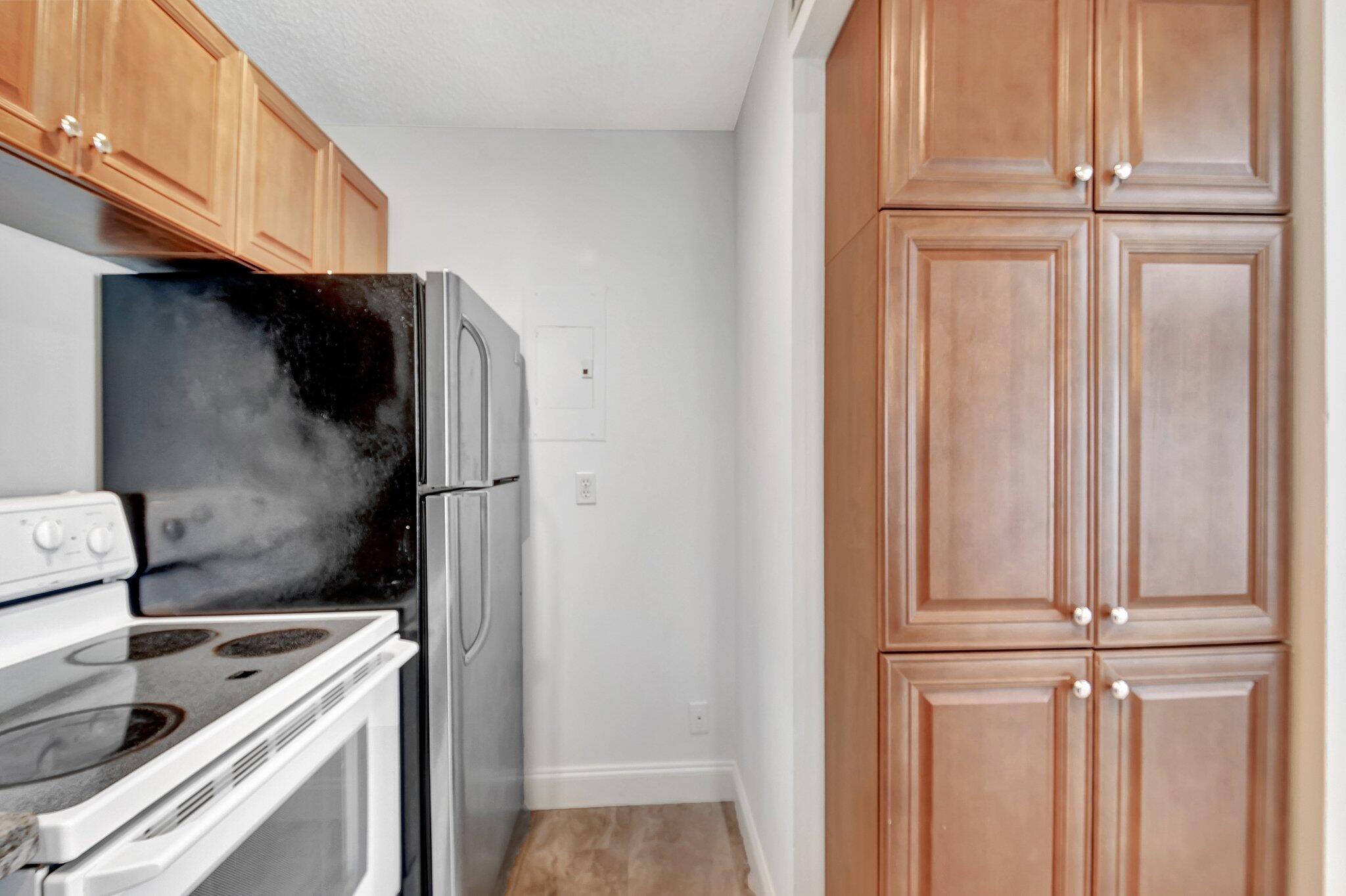 1106 Green Pine Boulevard B3, West Palm Beach Unit: B3