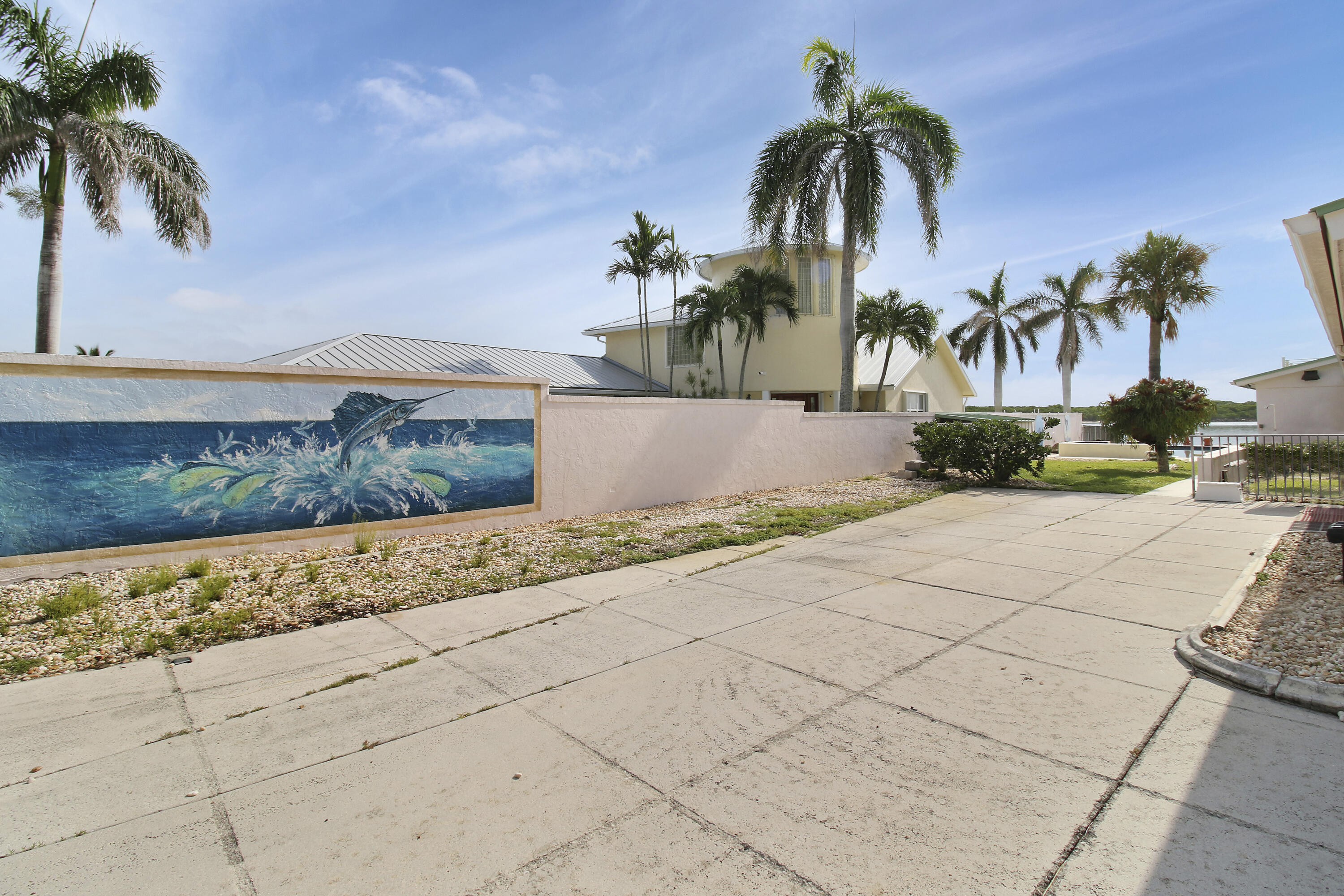 18311 SE Federal Highway