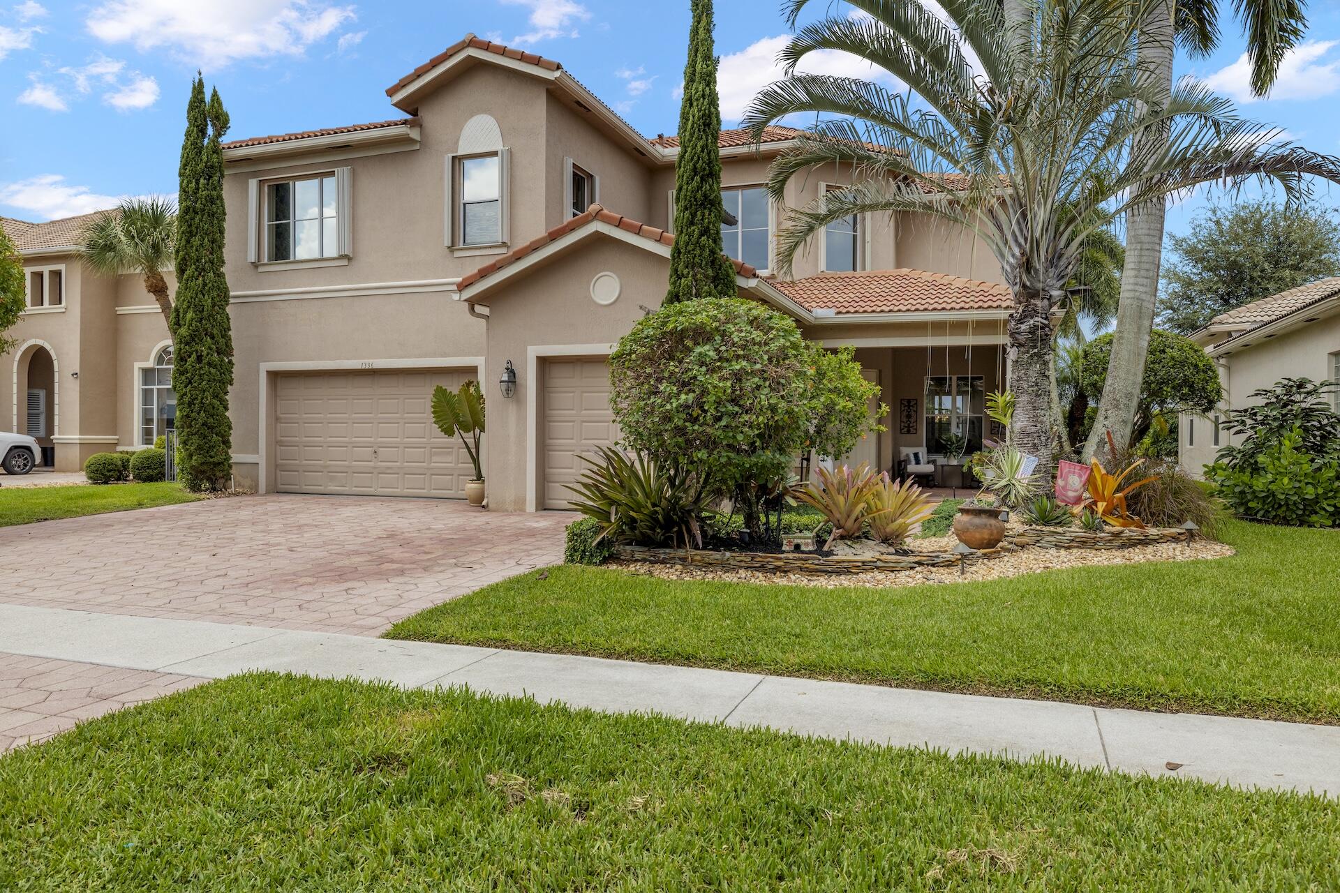 1336 Beacon Circle