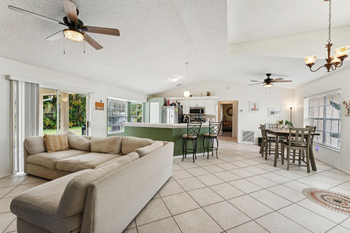 373 SW Majestic Terrace, Port St. Lucie