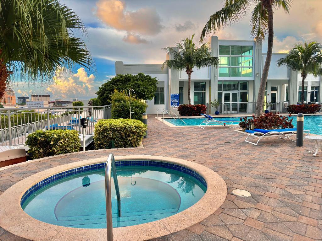 300 S Australian Avenue 107, West Palm Beach Unit: 107