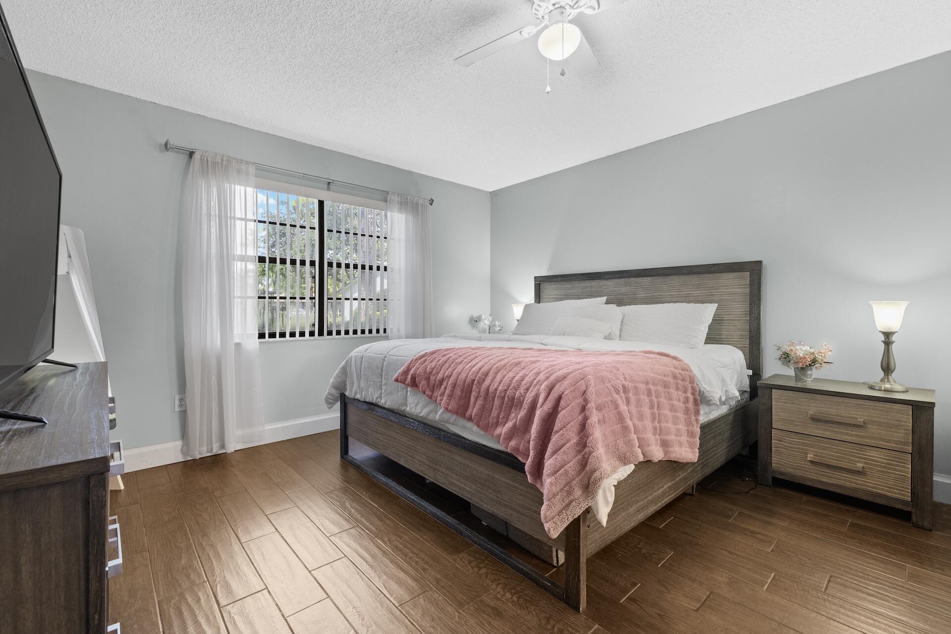 70 N Mahoris Drive