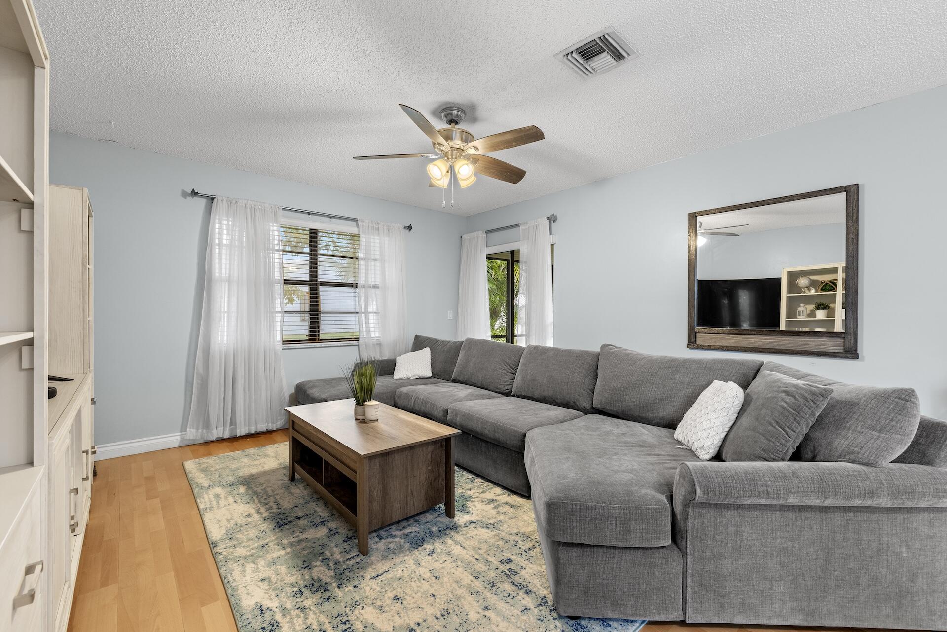 70 N Mahoris Drive