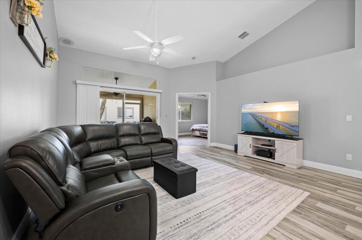 150 Sandy Lane