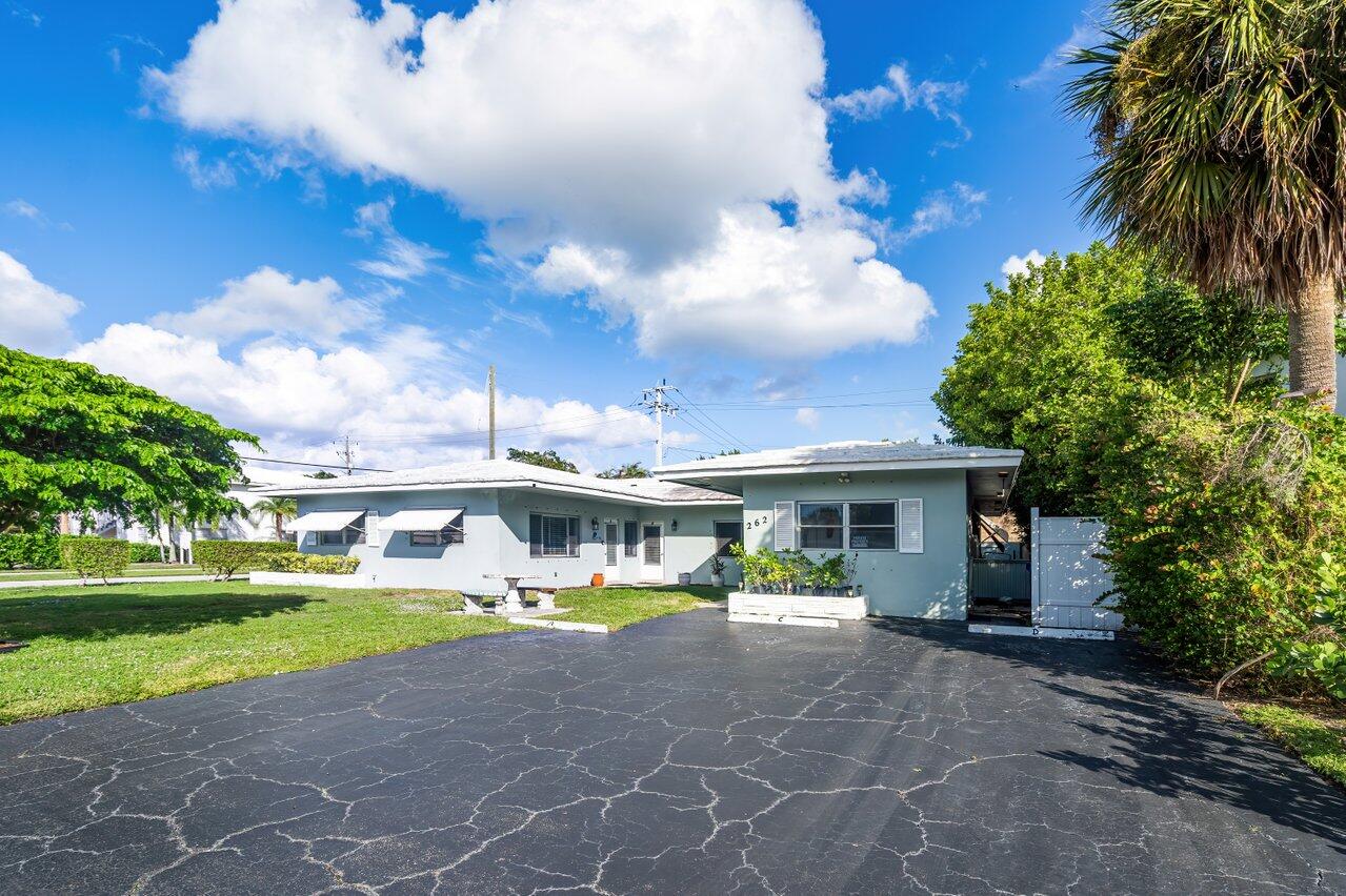 262 SE 9th Avenue D
