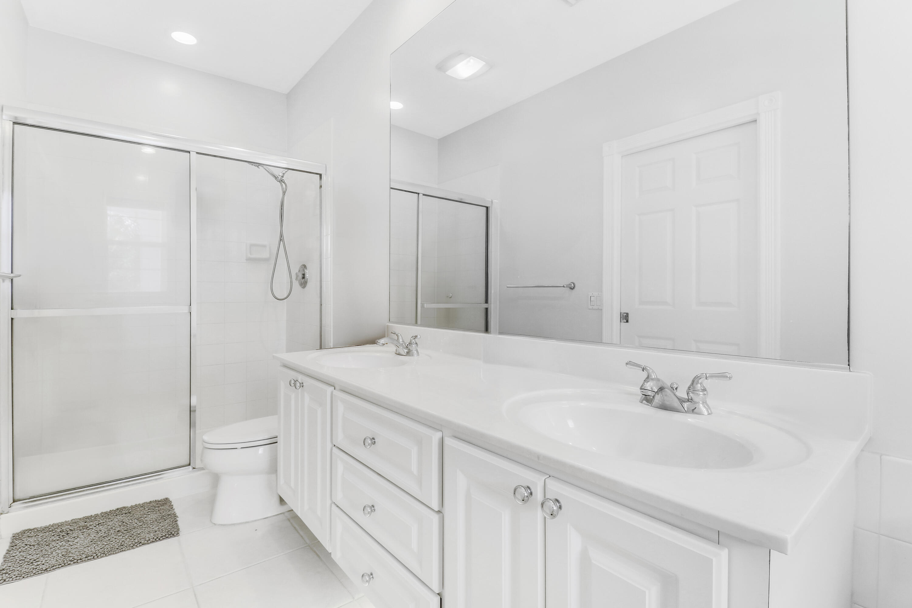 3111 E Community Drive Dr