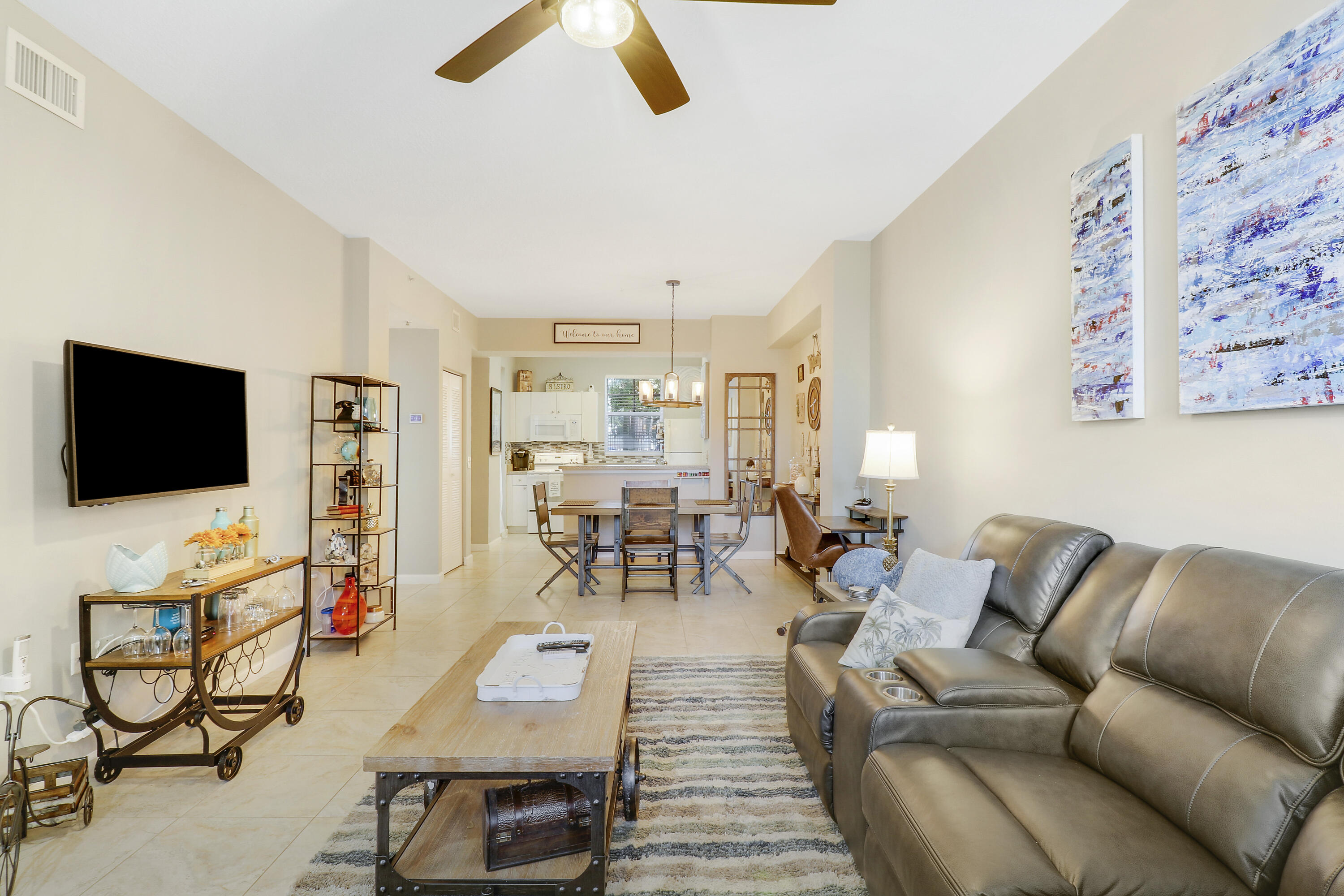 1116 University Boulevard 14