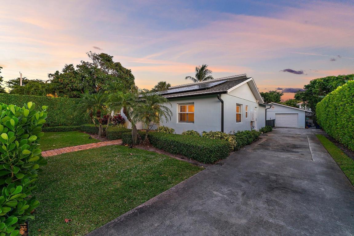 310 Edgewood Drive N, West Palm Beach