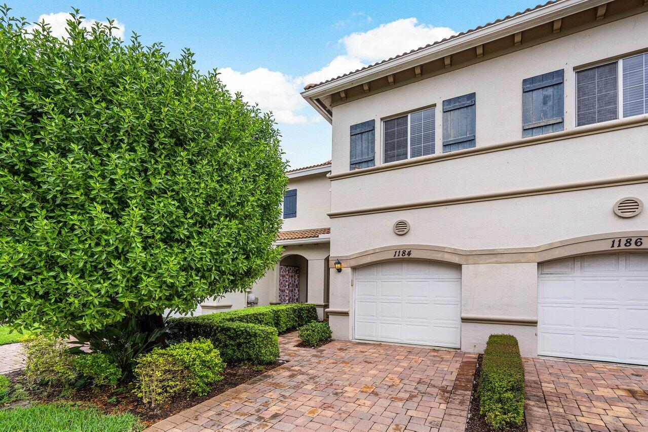 1184 Paisley Court