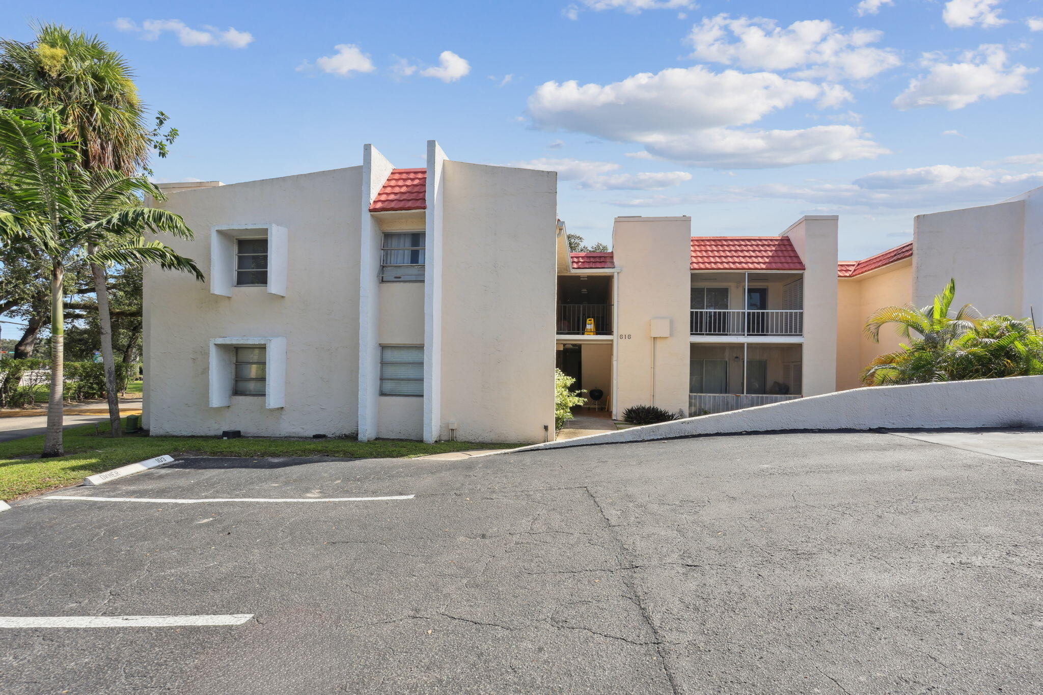 616 NW 13th Street 16