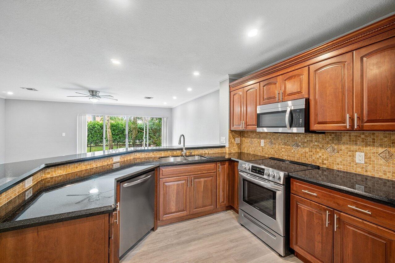 9498 Boca River Circle, Boca Raton
