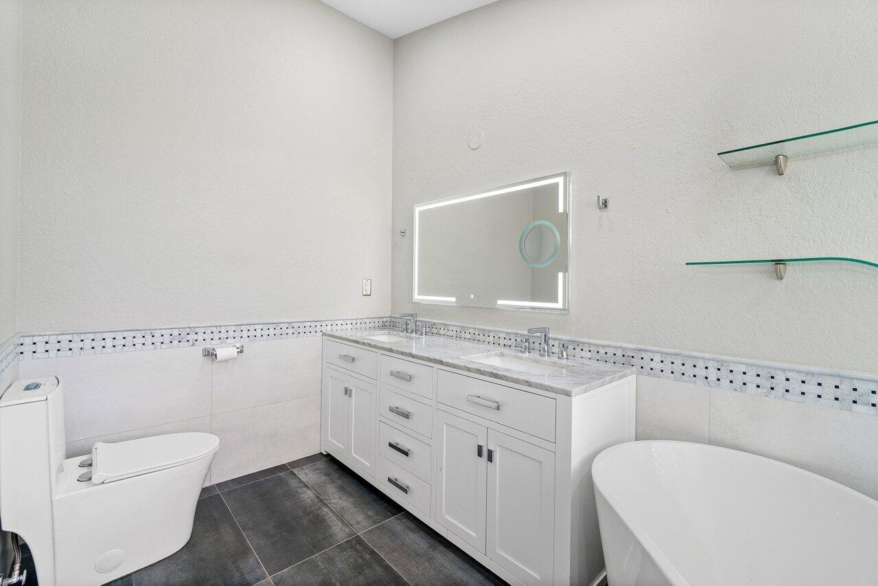 9498 Boca River Circle, Boca Raton