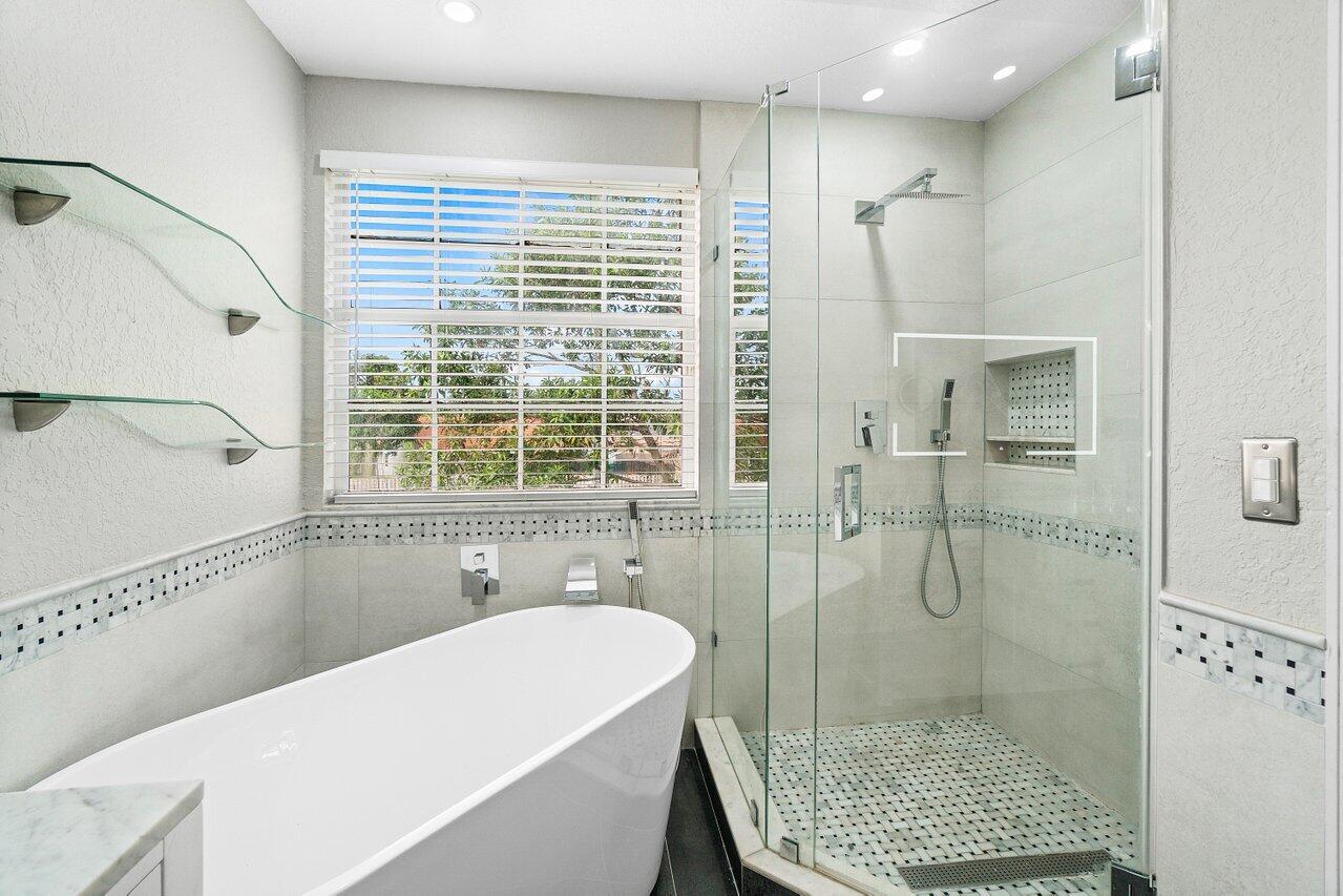 9498 Boca River Circle, Boca Raton