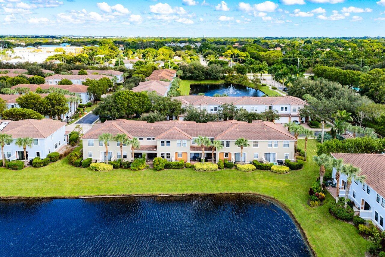 172 W Astor Circle, Delray Beach
