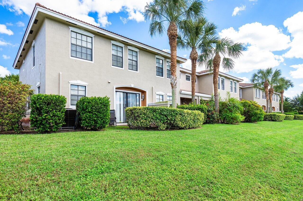 172 W Astor Circle, Delray Beach