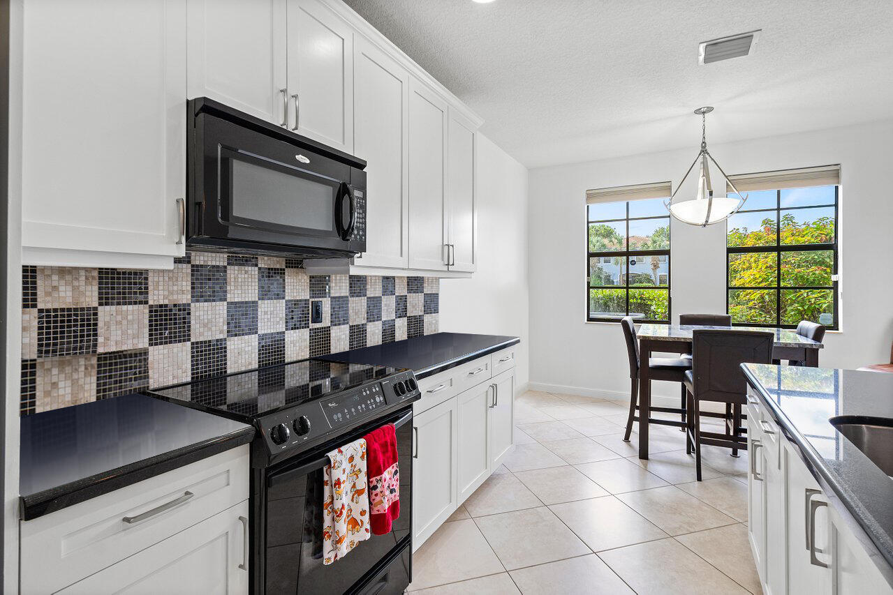 172 W Astor Circle, Delray Beach