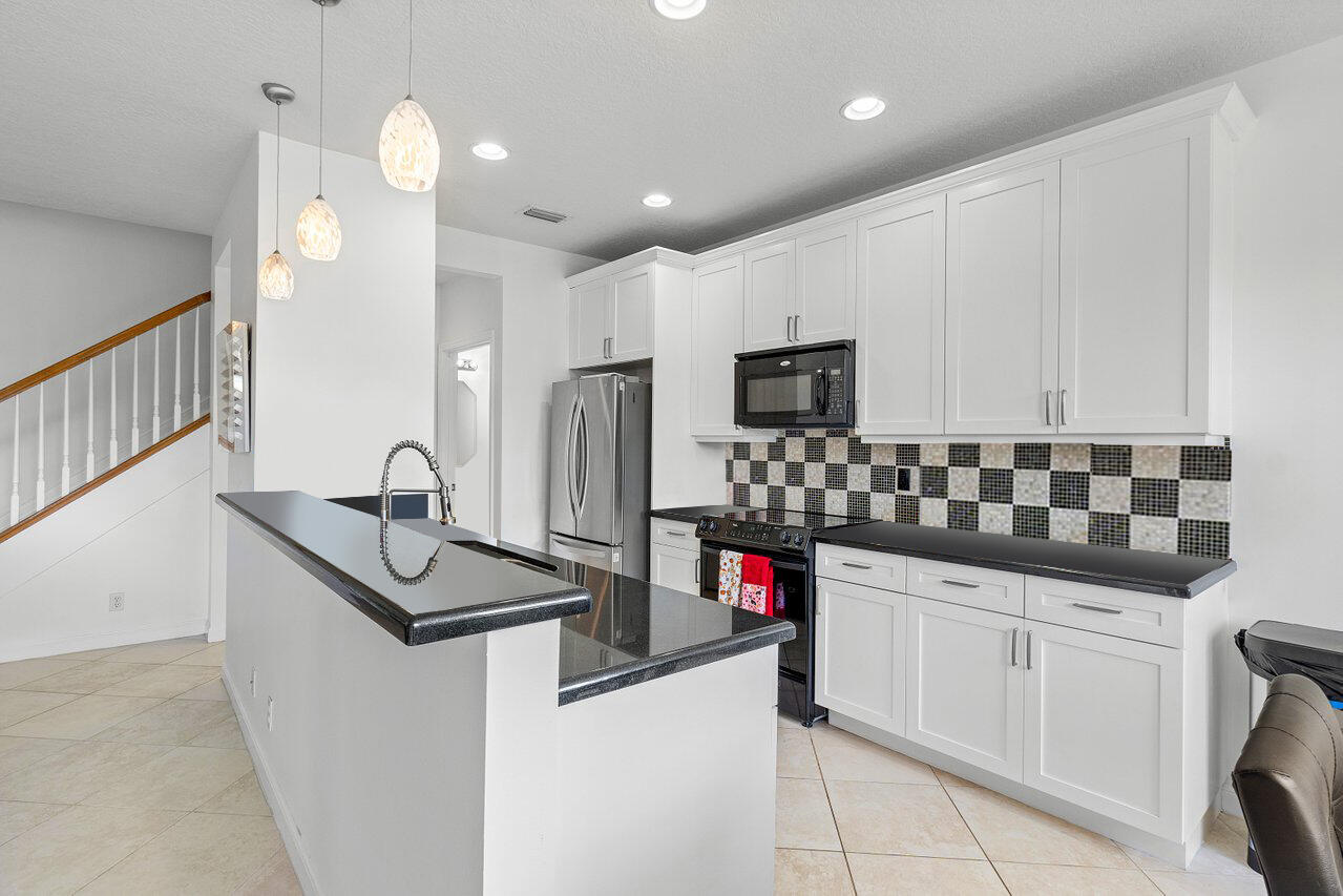 172 W Astor Circle, Delray Beach