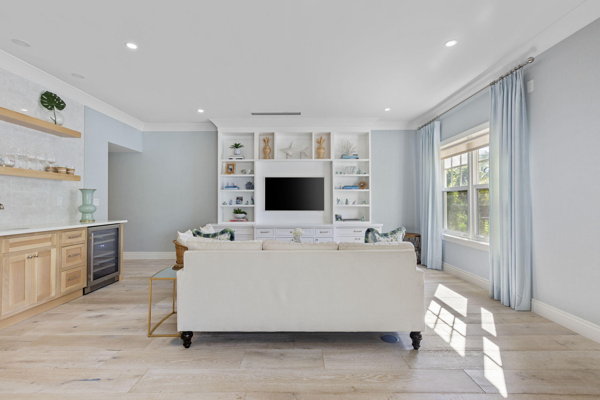 311 Cocoanut Row 101, Palm Beach Unit: 101